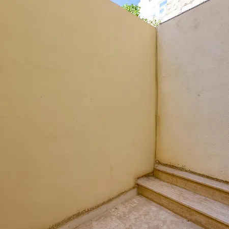 Fully Equipped Cozy In Bormla With Wifi & Ac By 360 Estates