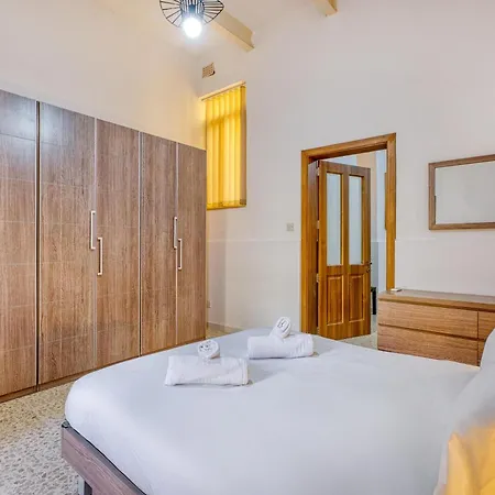 Apartment Fully Equipped Cozy In Bormla With Wifi & Ac By 360 Estates