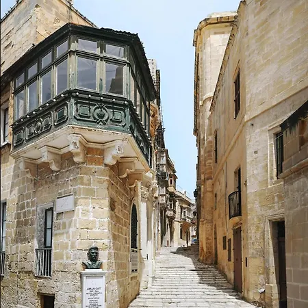 Apartment Fully Equipped Cozy In Bormla With Wifi & Ac By 360 Estates Cospicua