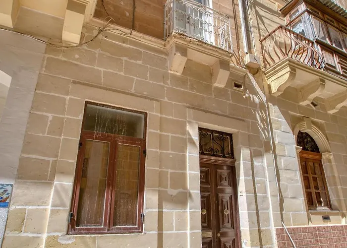 Fully Equipped Cozy In Bormla With Wifi & Ac By 360 Estates Apartamento